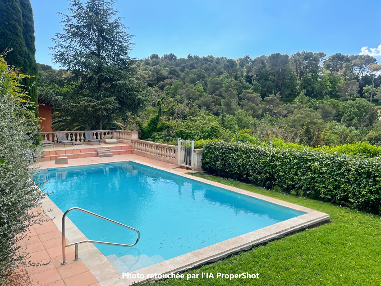 Maison MOUGINS (06250) 6 pièces 260.00 m²