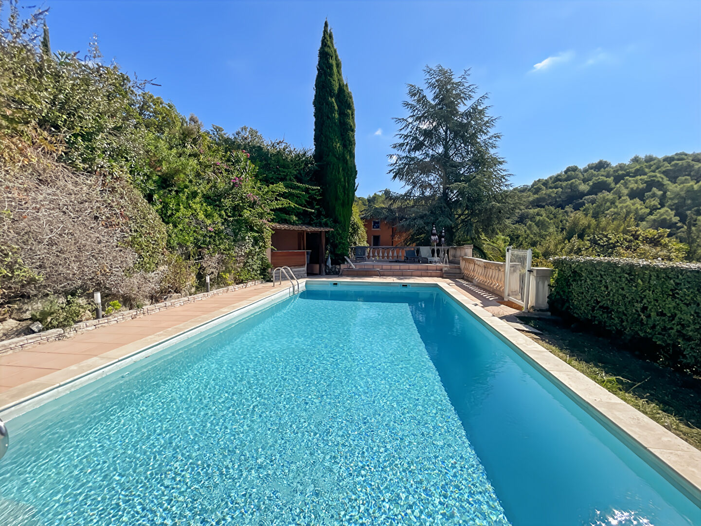 Maison MOUGINS (06250) 6 pi&egrave;ces 260.00 m&sup2;