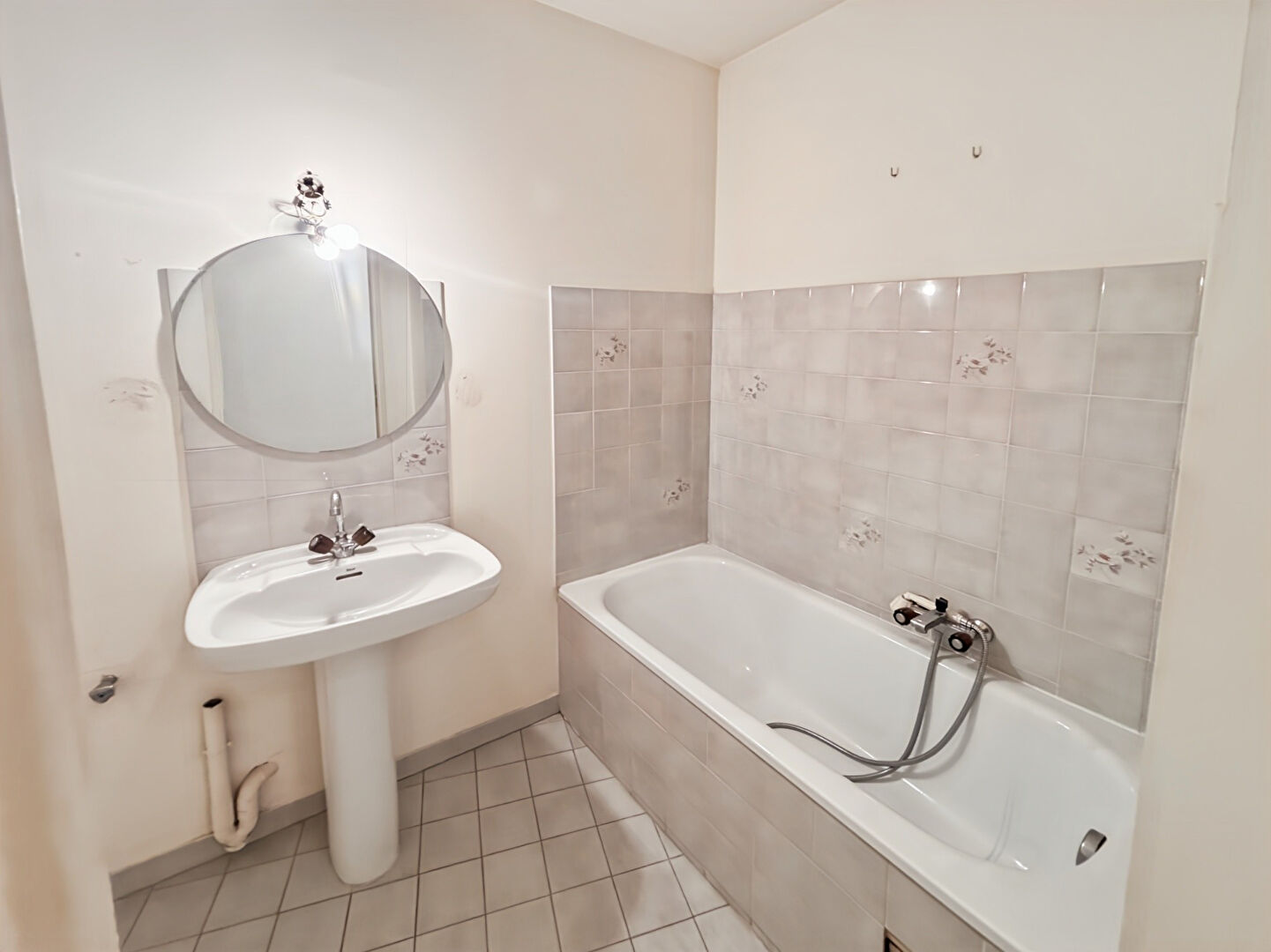 Appartement T2 - 44.53m² - Le Cannet — 2 pièces, 44.53 m², 1 chambre — photo 10