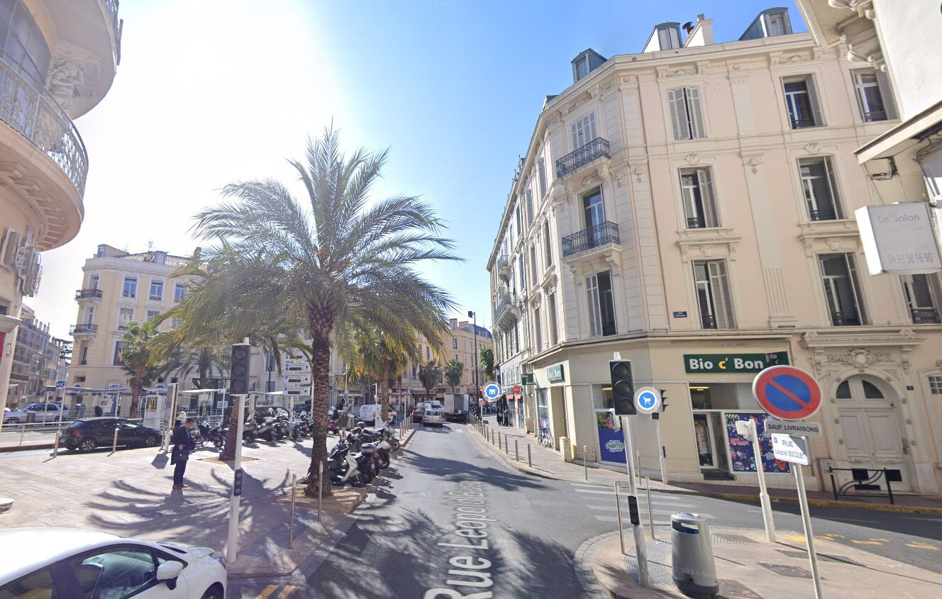 Appartement CANNES (06400) 1 pièce 25.39 m²