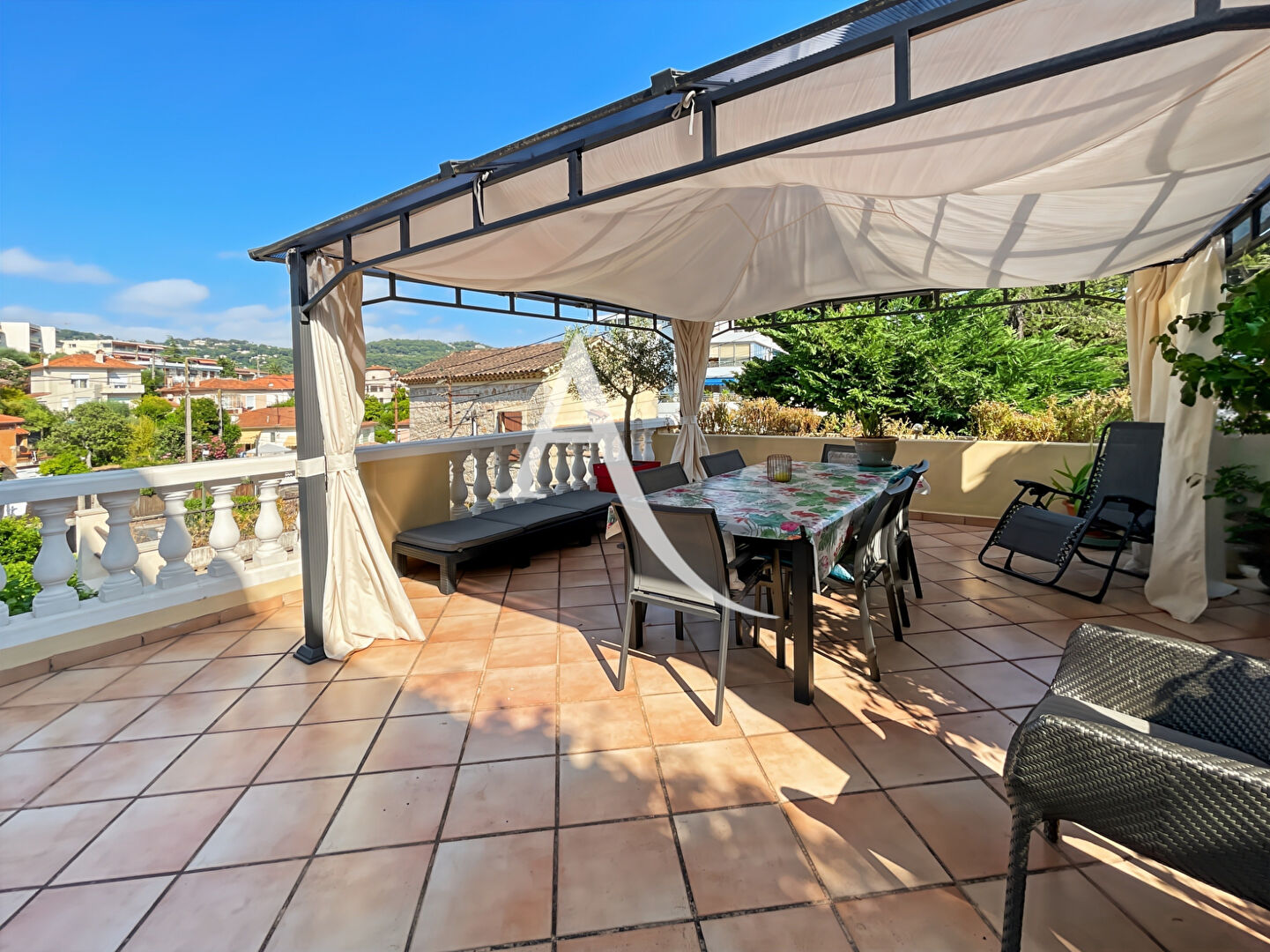 Appartement LE CANNET (06110) 3 pièces 99.00 m²