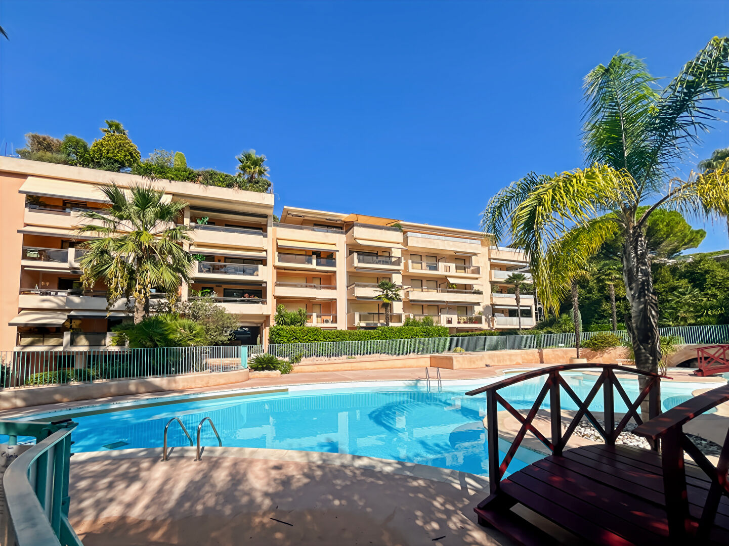 Cannes Montrose, 3P 80m² , dans résidence avec piscine.