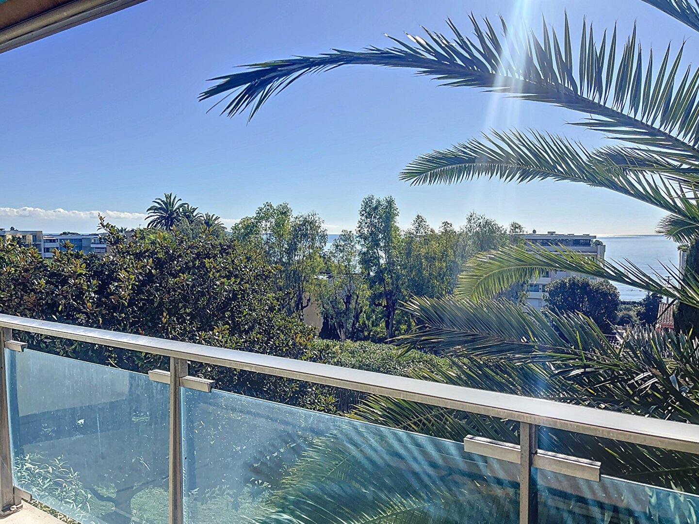 Appartement CANNES (06400) 3 pièces 95.93 m²