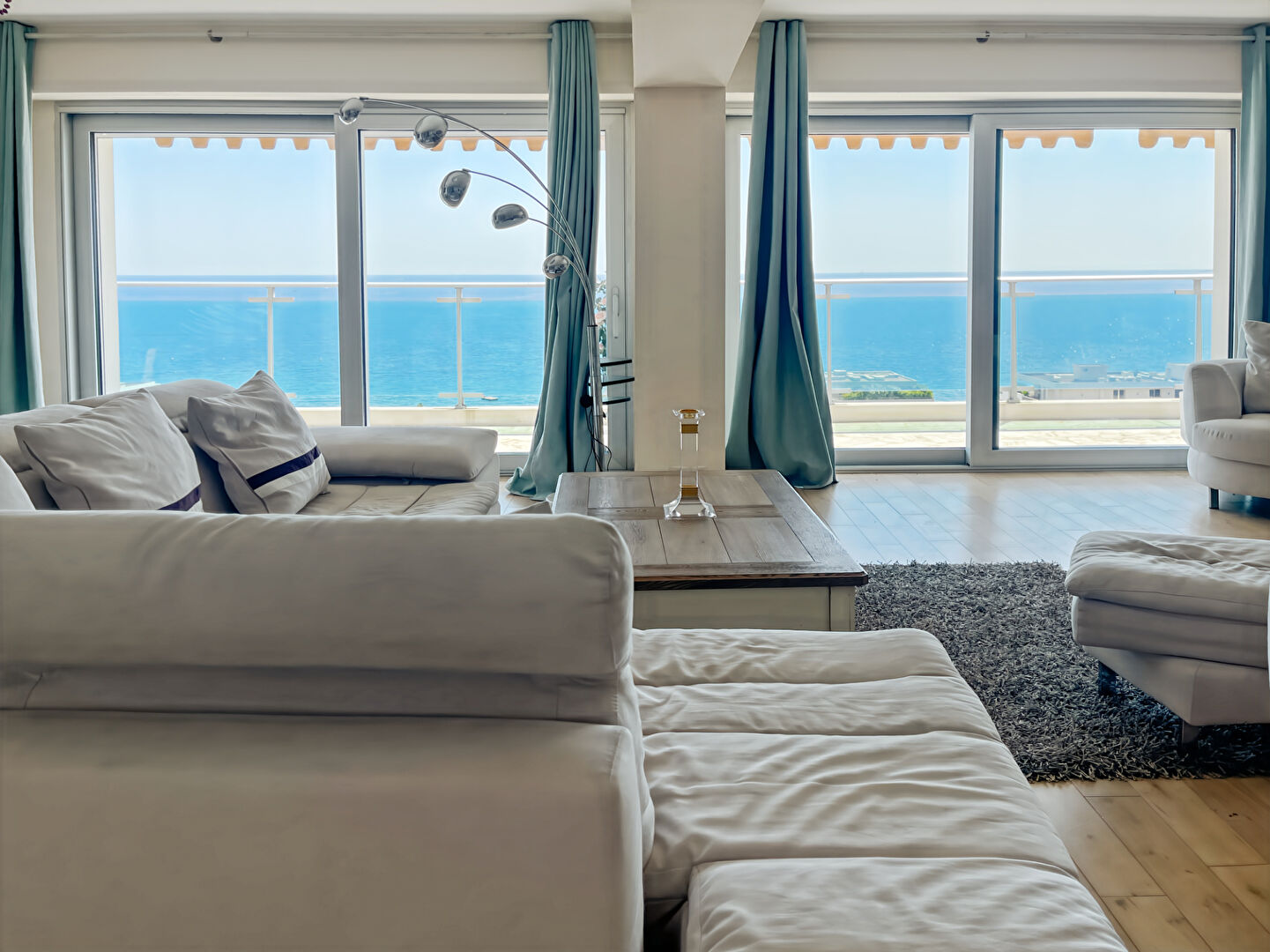 Appartement CANNES (06400) 6 pièces 206.72 m²