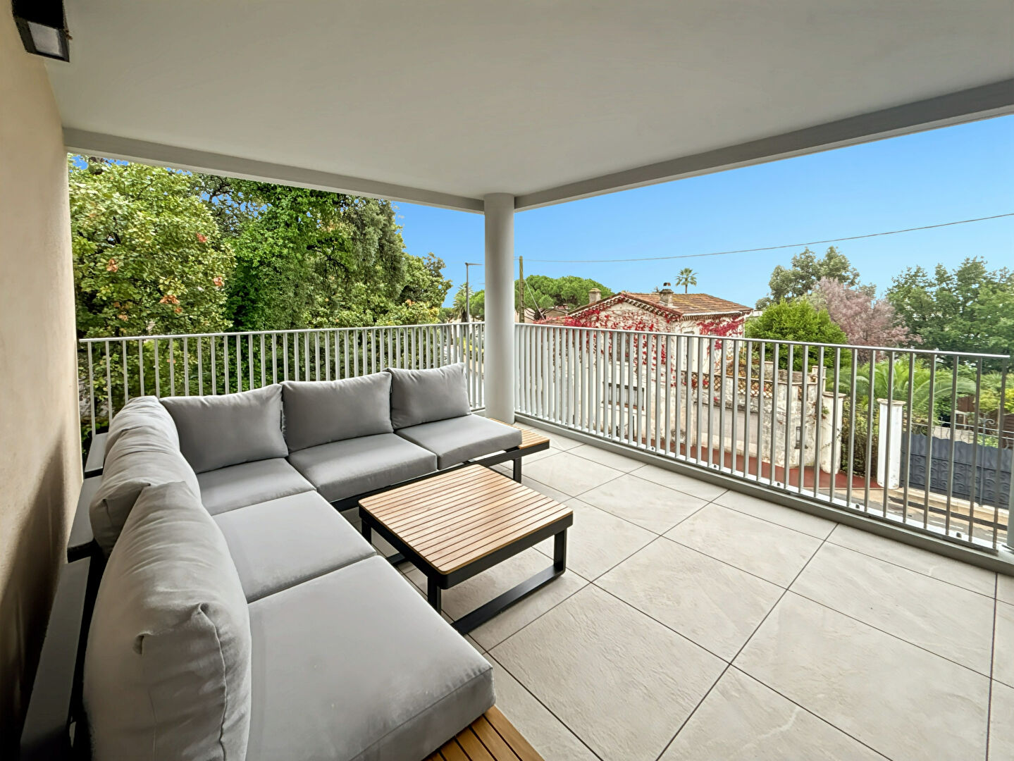 Appartement CANNES (06400) 4 pièces 85.44 m²