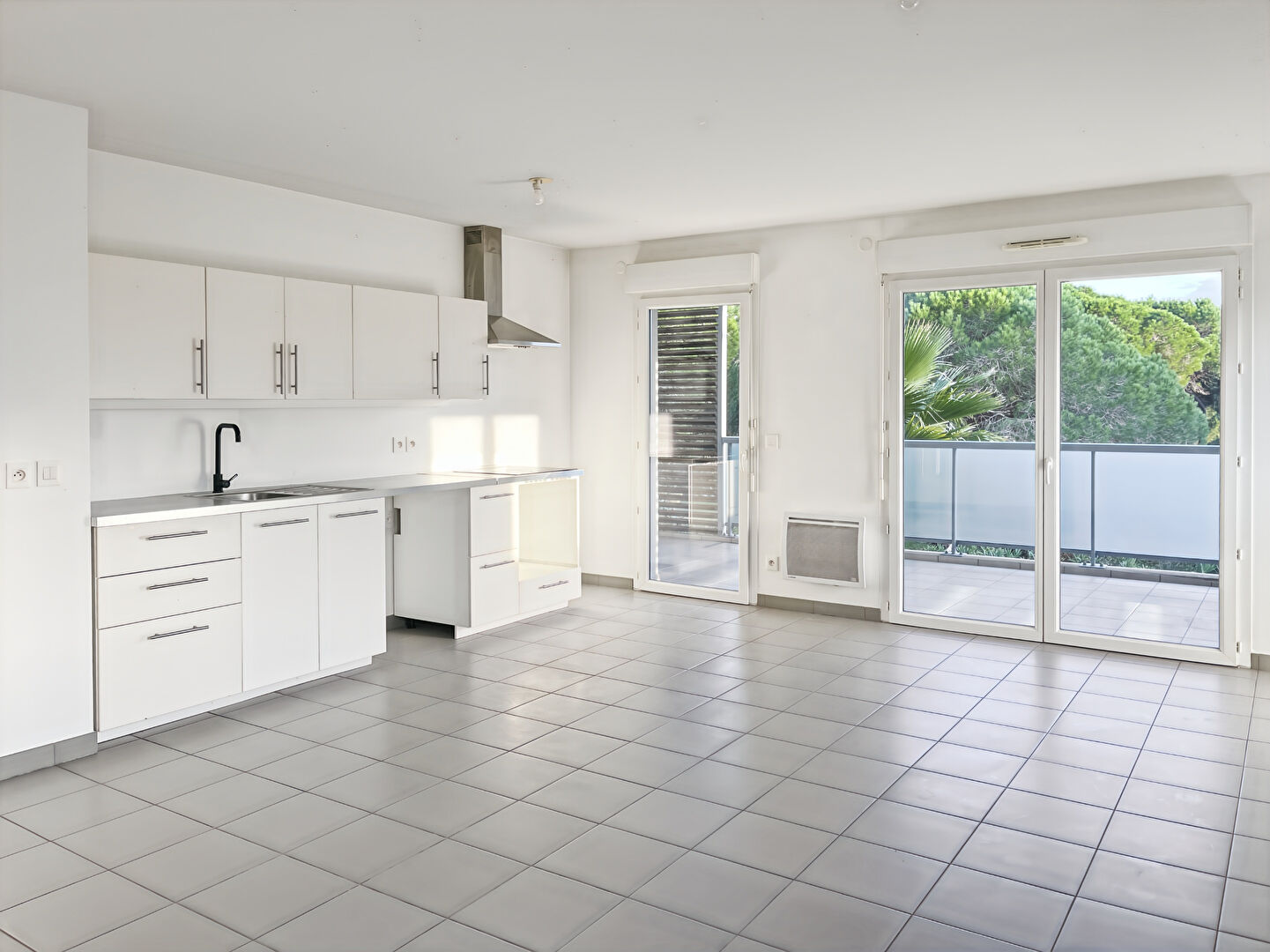 3-room Apartment - 68m² - Le Cannet — 68.00 sqm, 2 bedrooms, floor 1 — photo 4
