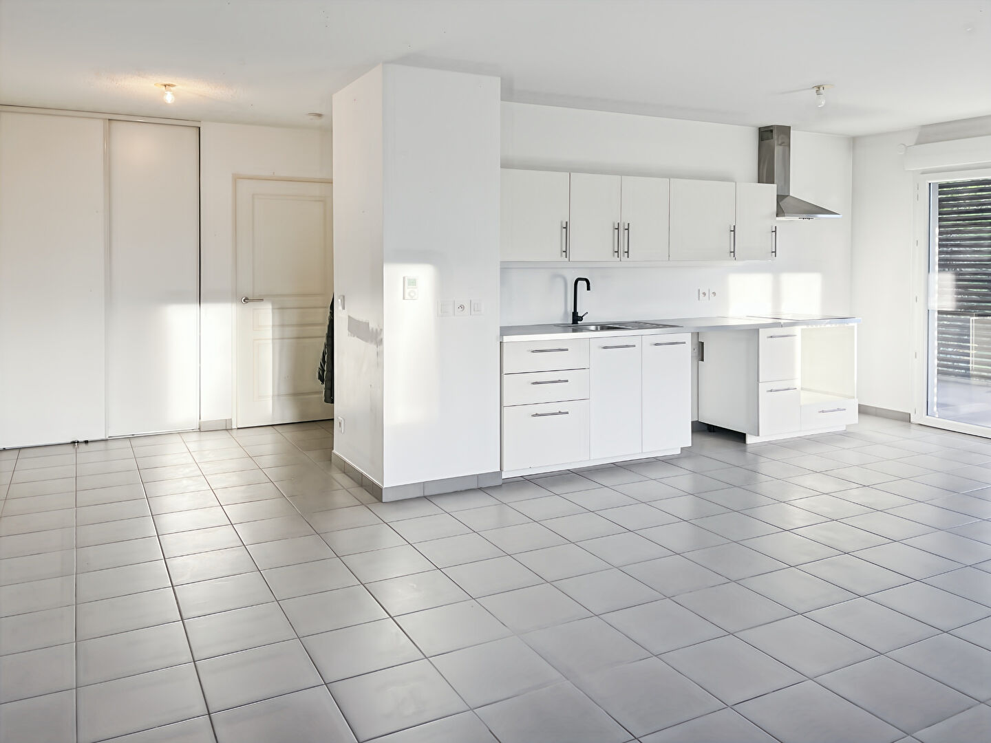 3-room Apartment - 68m² - Le Cannet — 68.00 sqm, 2 bedrooms, floor 1 — photo 6