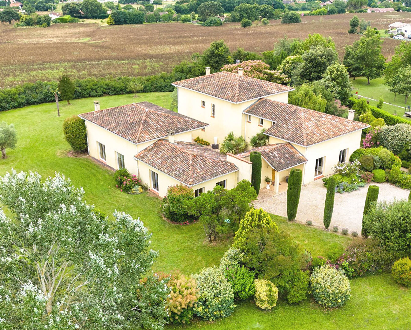 Maison CASTELNAU D ESTRETEFONDS (31620) 7 pièces 408.00 m²