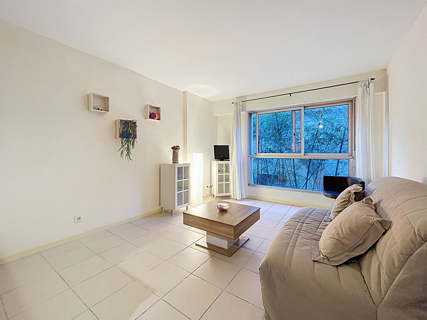 Appartement CANNES (06400) 1 pièce 21.18 m²