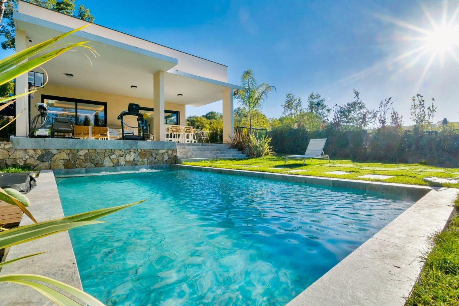 Maison VALBONNE (06560) 5 pi&egrave;ces 220.00 m&sup2;