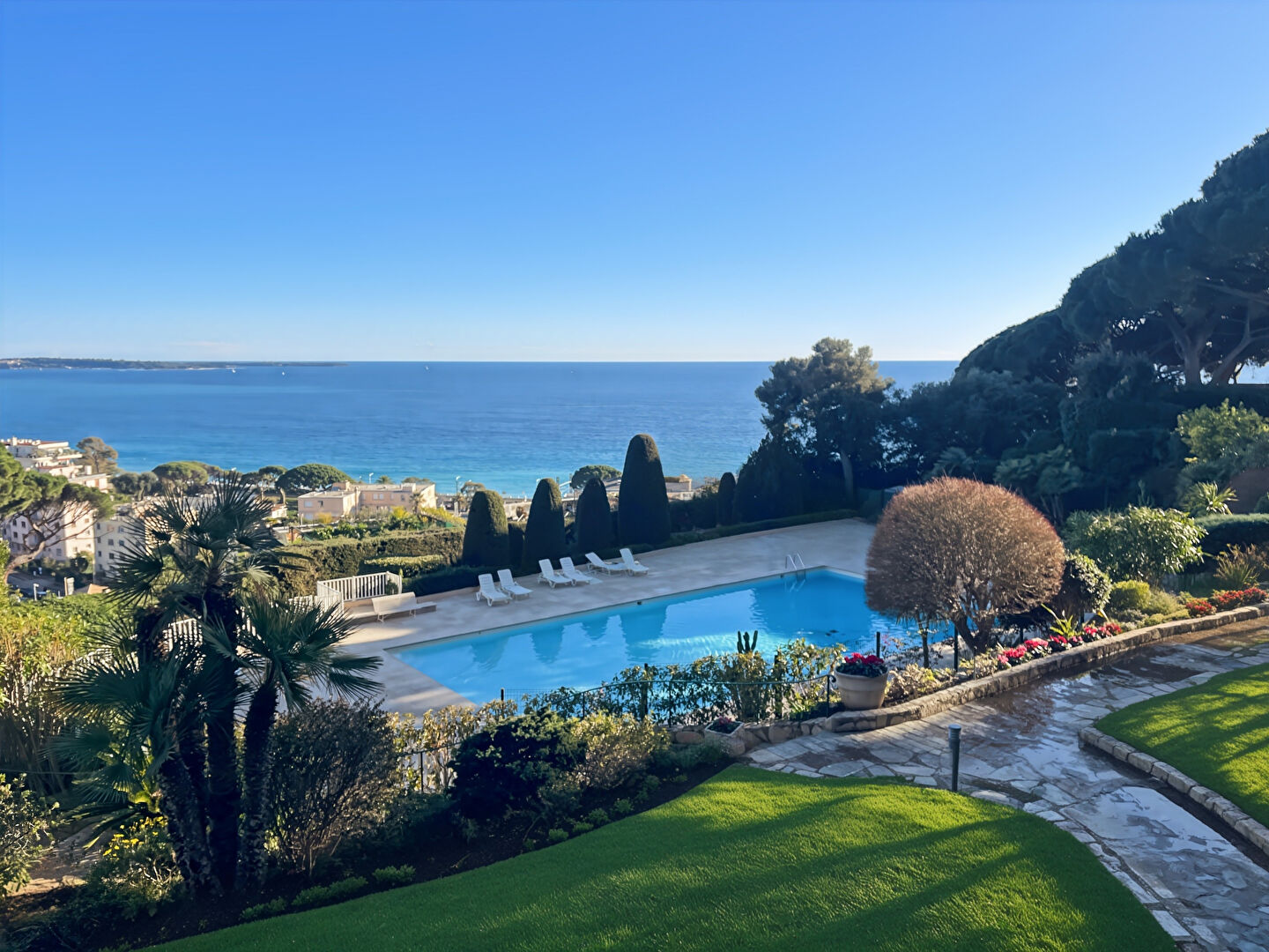 Appartement CANNES (06400) 2 pi&egrave;ces 66.63 m&sup2;