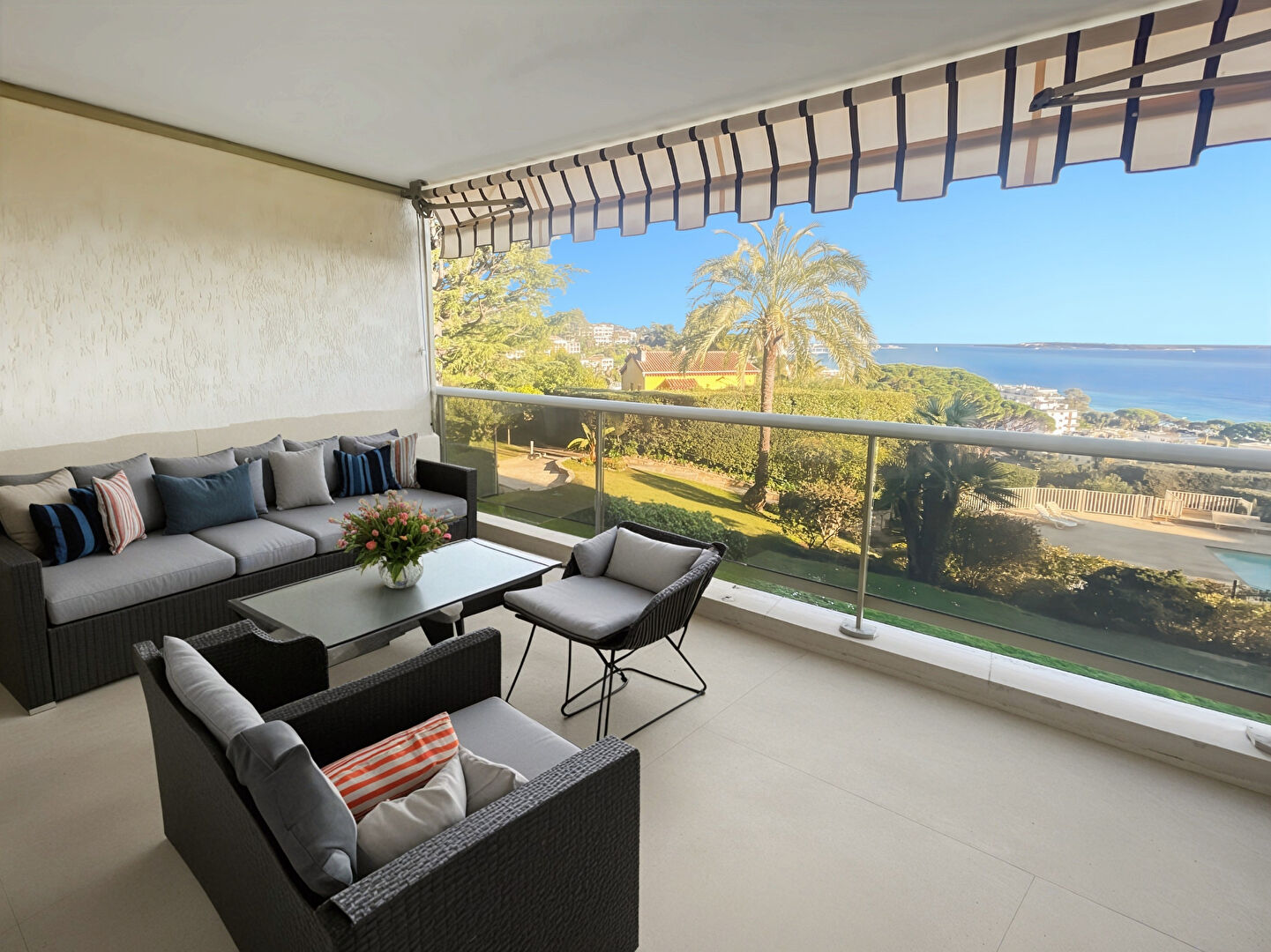 Appartement CANNES (06400) 2 pi&egrave;ces 66.63 m&sup2;