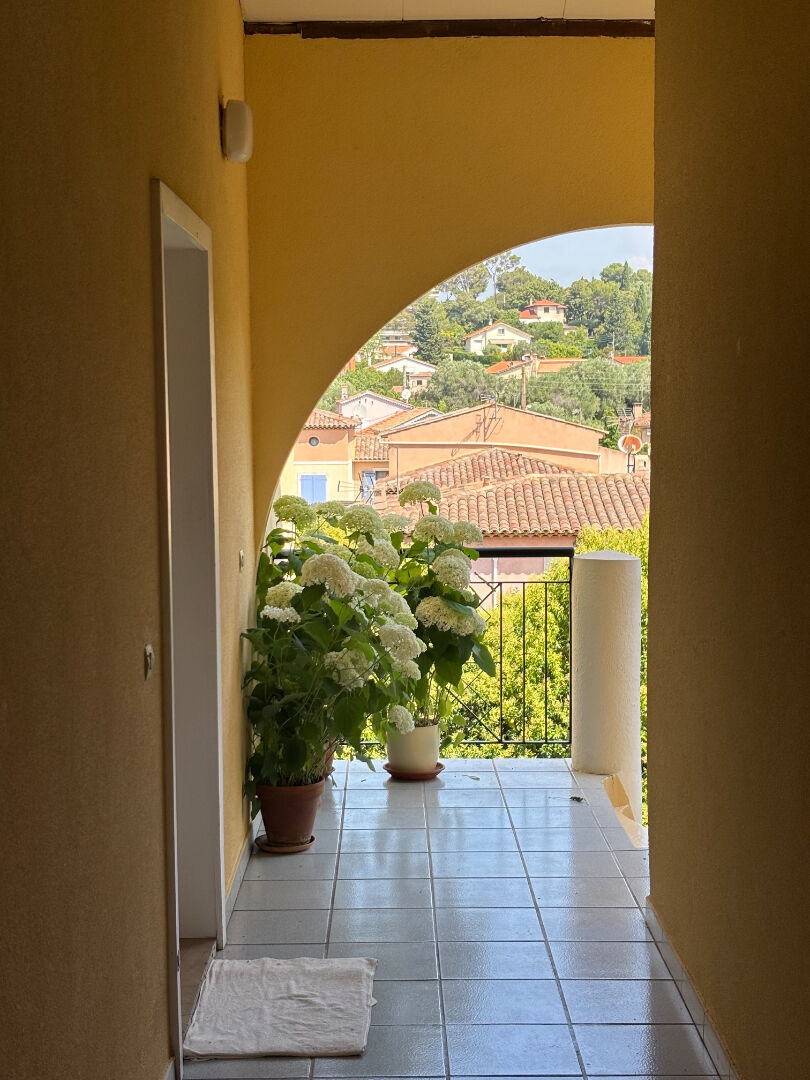 3-room Apartment - 55m² - Le Cannet — 55.00 sqm, 1 bedroom, balcony — photo 5