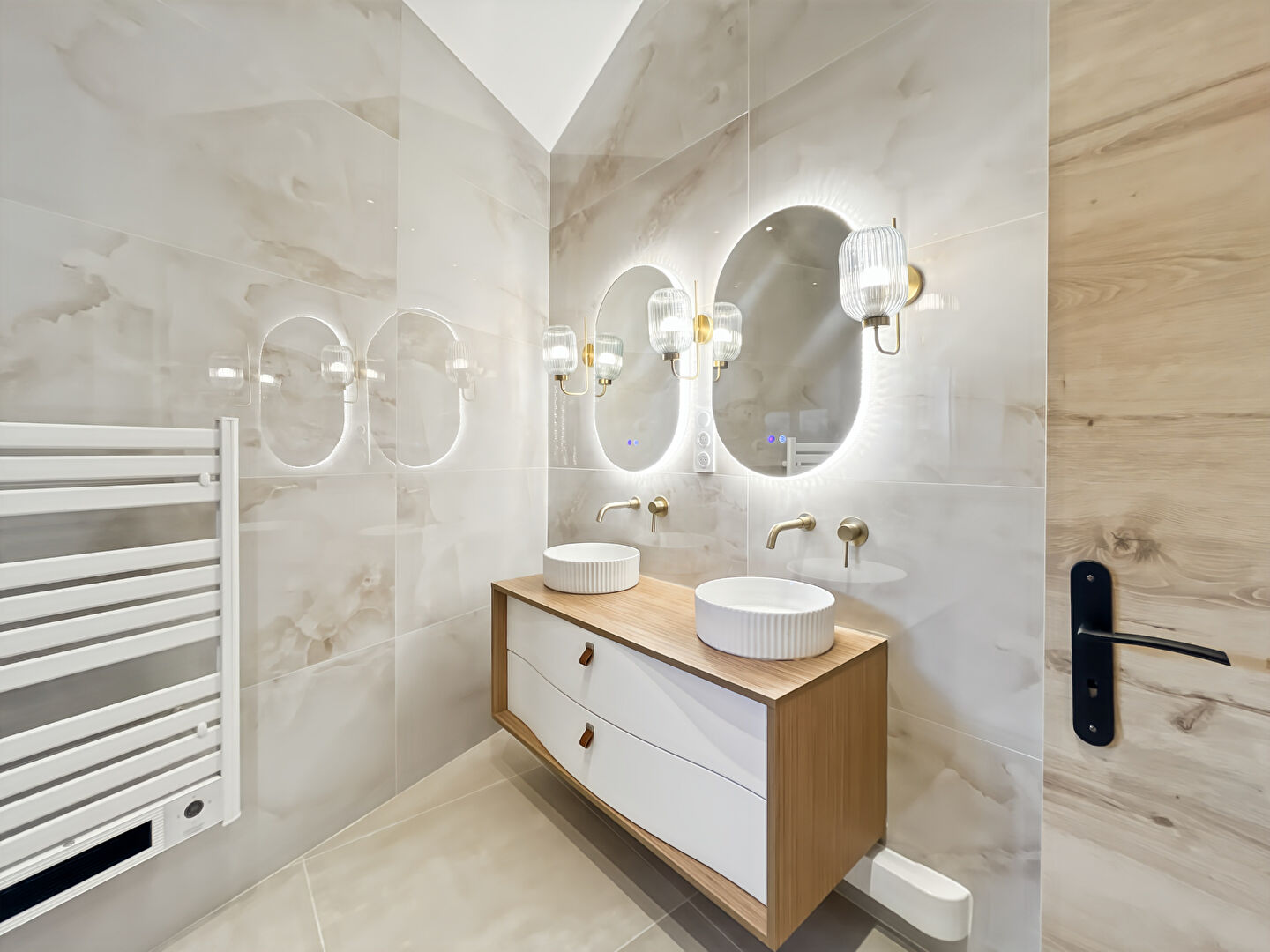 Appartement Cannes (06400) 3 pi&egrave;ces 65.00 m&sup2;