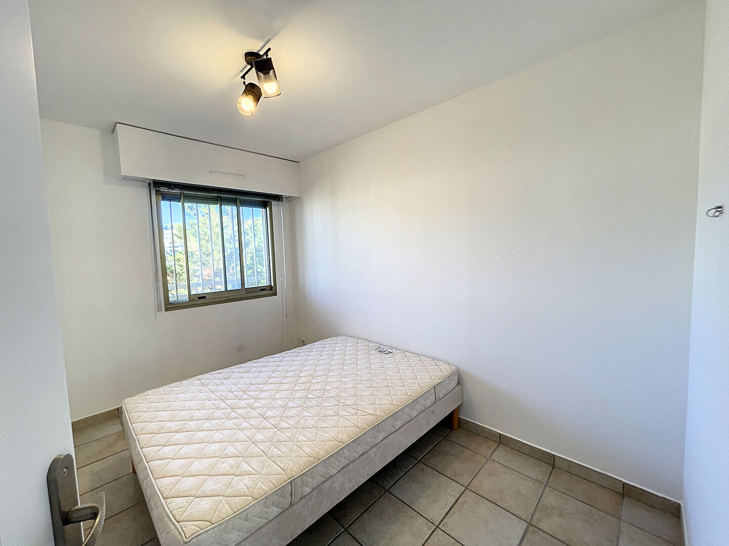 3-room Apartment - 62.70m² - Le Cannet — 62.70 sqm, 2 bedrooms, 1 bathroom — photo 9