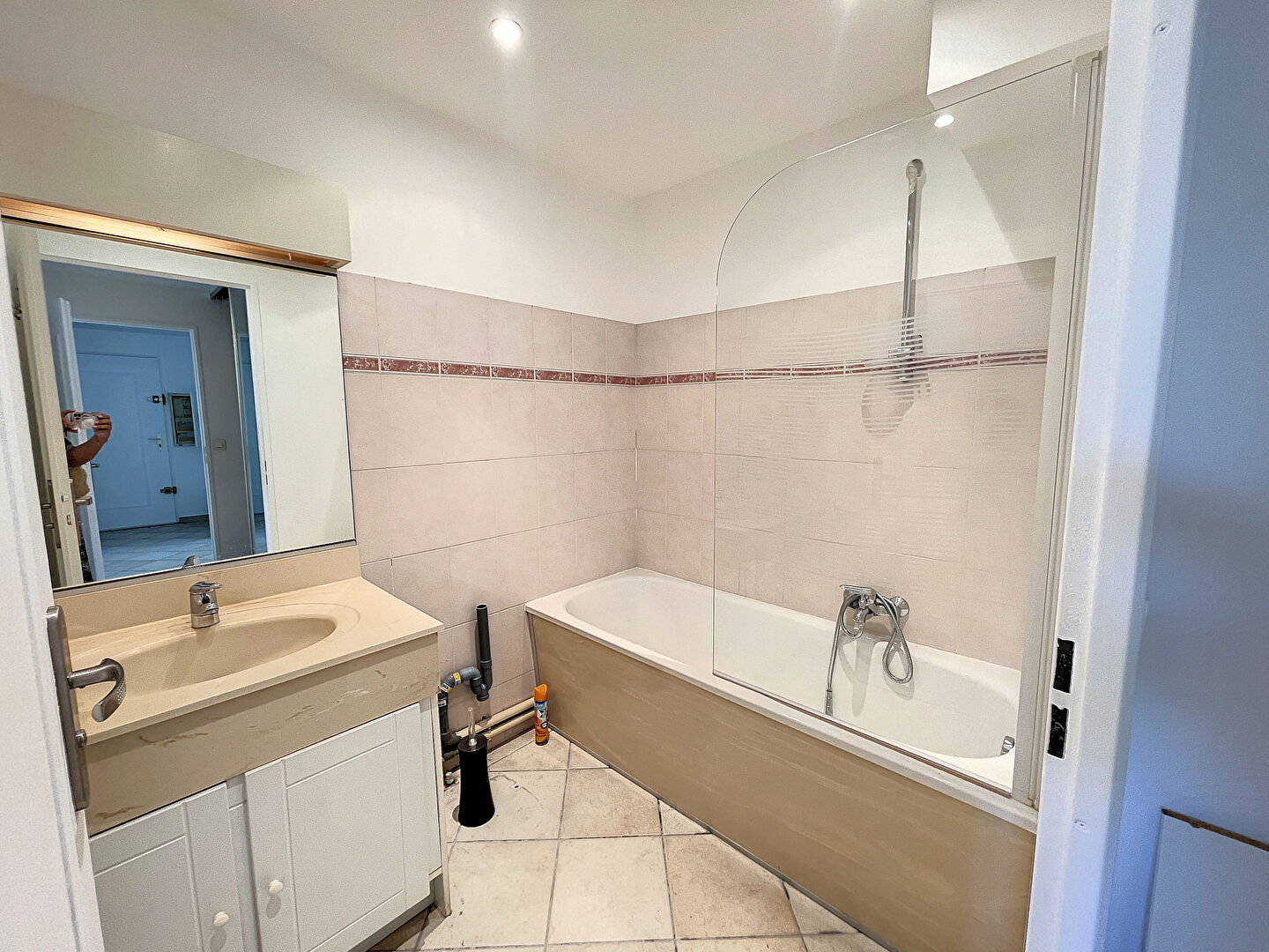 3-room Apartment - 62.70m² - Le Cannet — 62.70 sqm, 2 bedrooms, 1 bathroom — photo 13