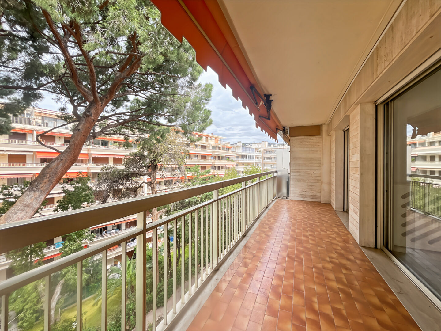 Appartement CANNES (06400) 2 pi&egrave;ces 54.27 m&sup2;