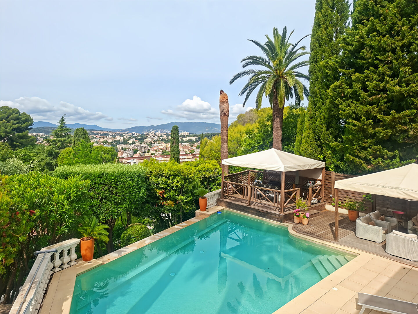 5-Room House - 200m² - Le Cannet