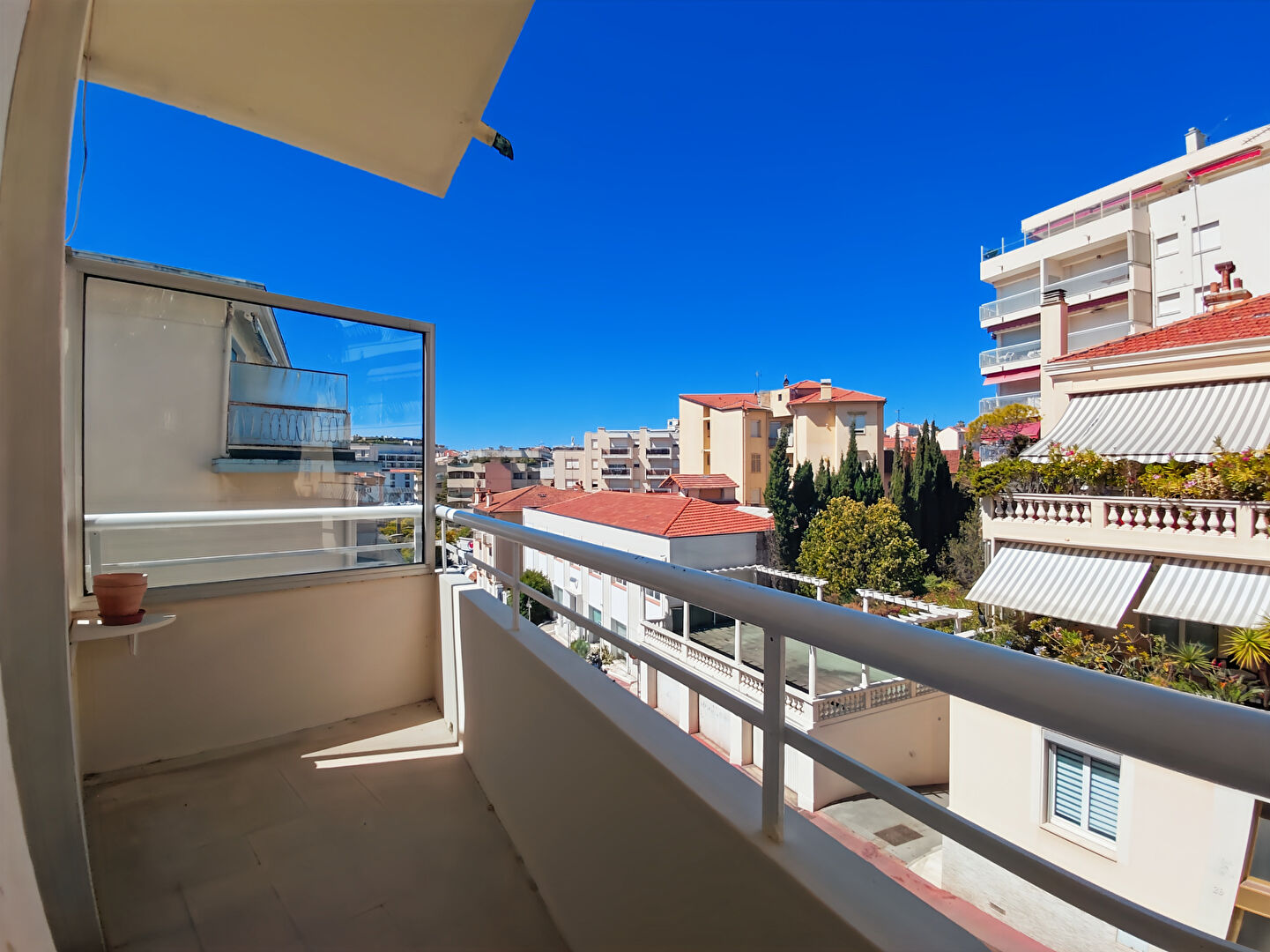 Appartement CANNES (06400) 2 pi&egrave;ces 48.32 m&sup2;