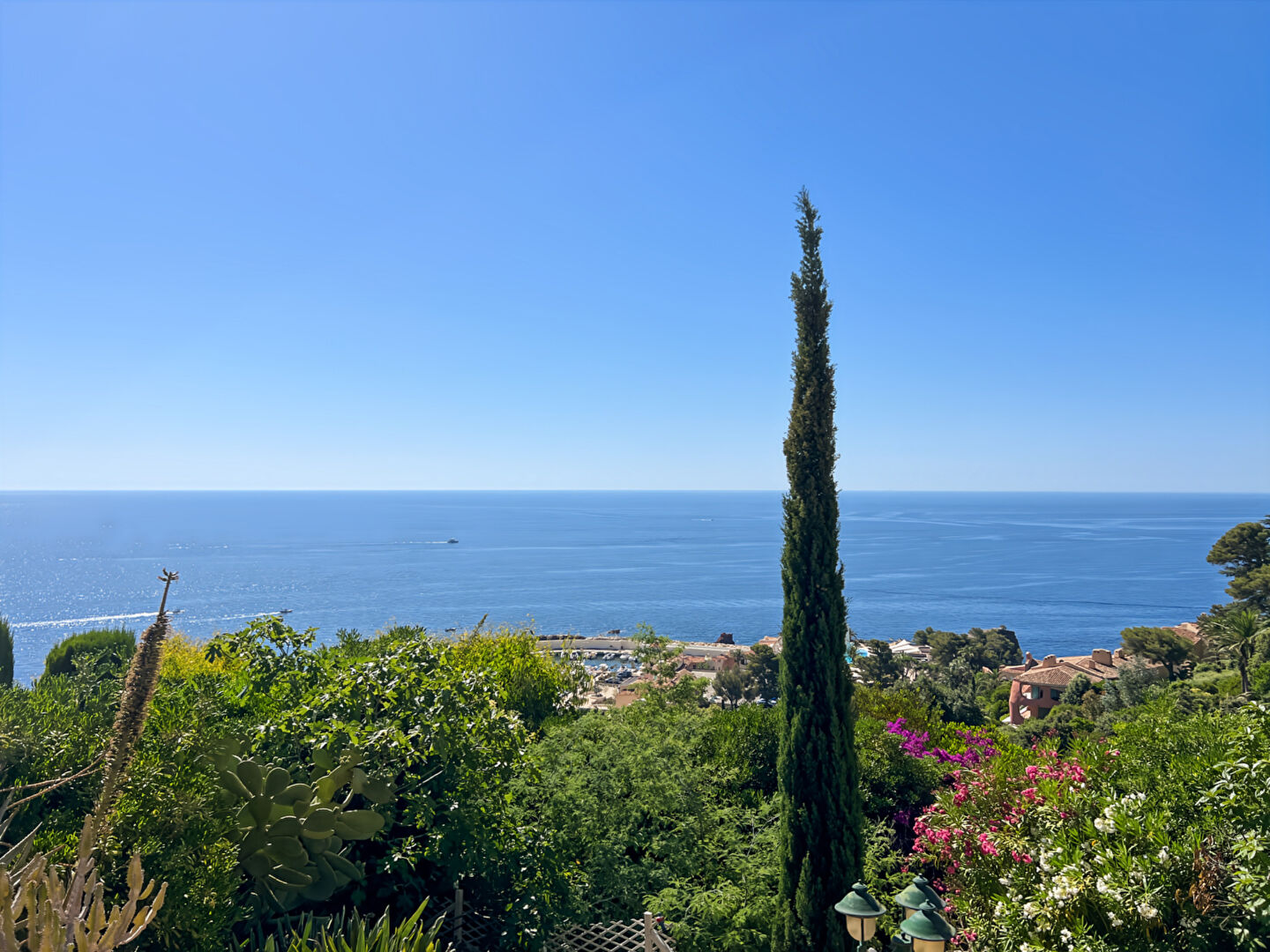 Appartement THEOULE SUR MER (06590) 5 pi&egrave;ces 125.00 m&sup2;