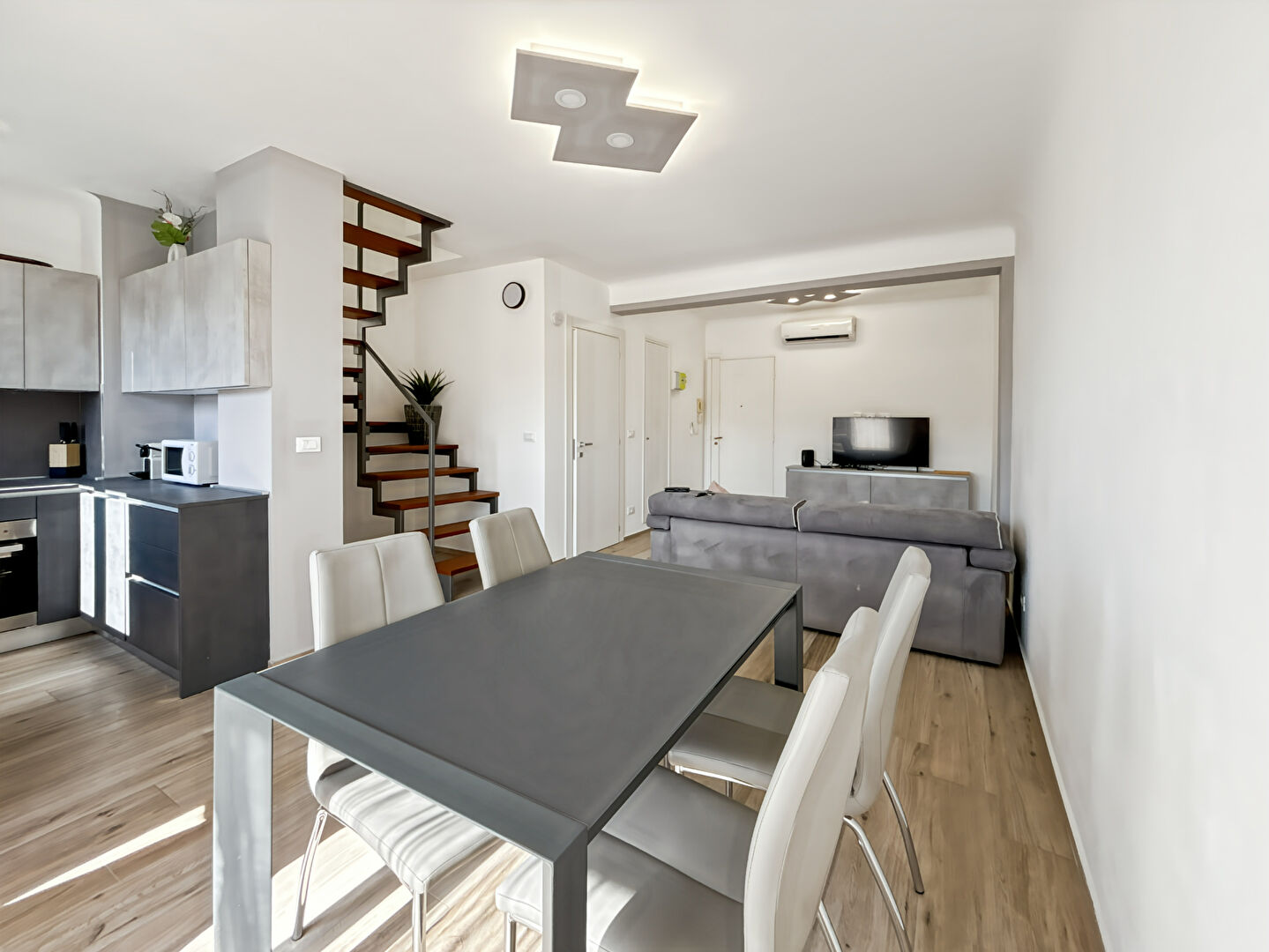Appartement CANNES (06400) 3 pi&egrave;ces 56.51 m&sup2;