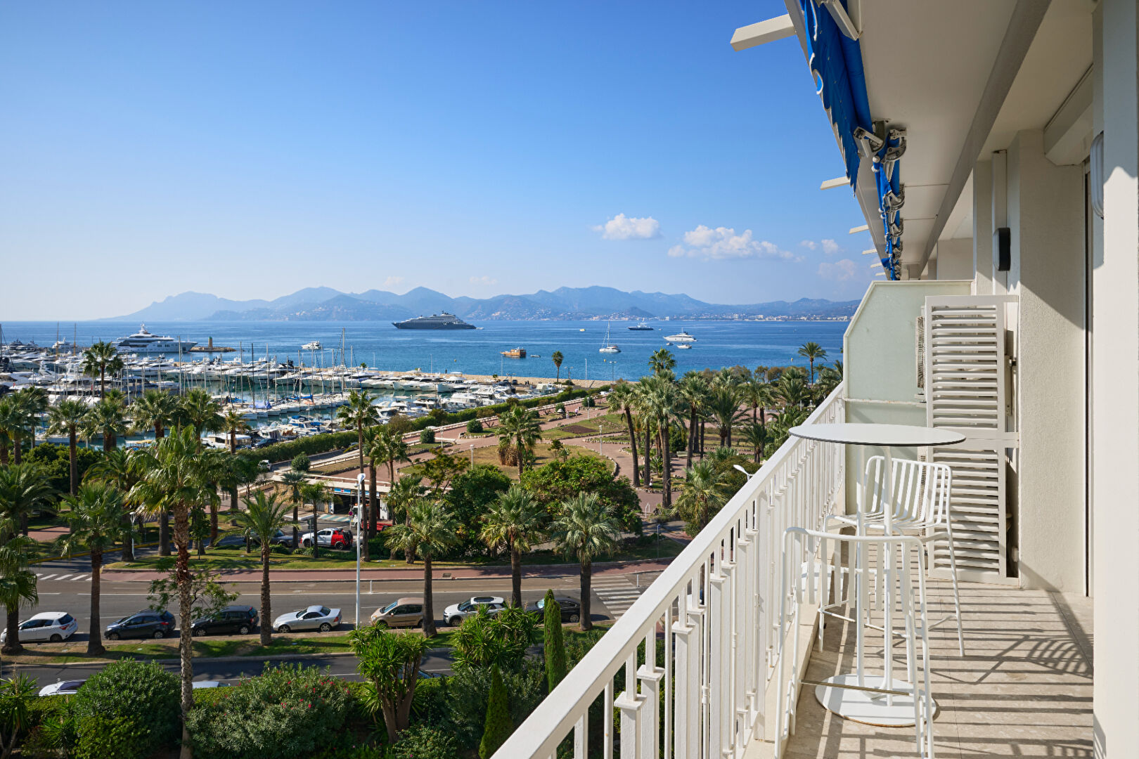 Appartement CANNES (06400) 4 pi&egrave;ces 100.00 m&sup2;