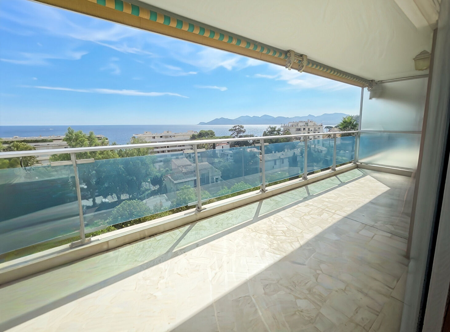 Appartement CANNES (06400) 3 pi&egrave;ces 95.86 m&sup2;