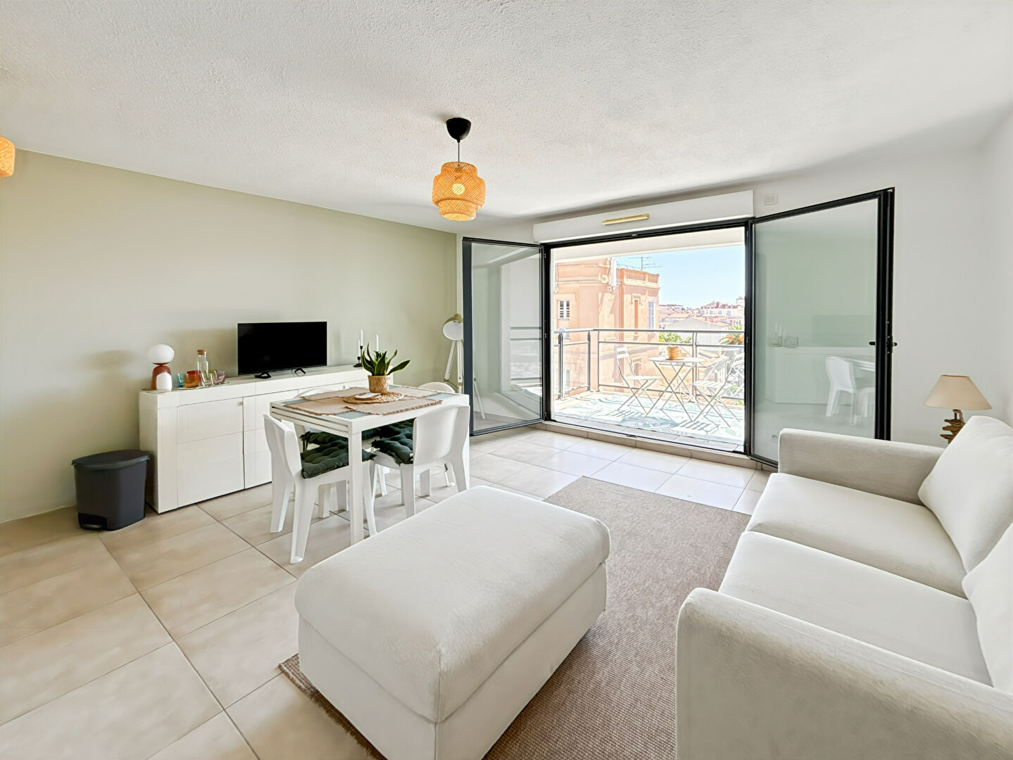Appartement CANNES (06400) 1 pi&egrave;ce 34.49 m&sup2;