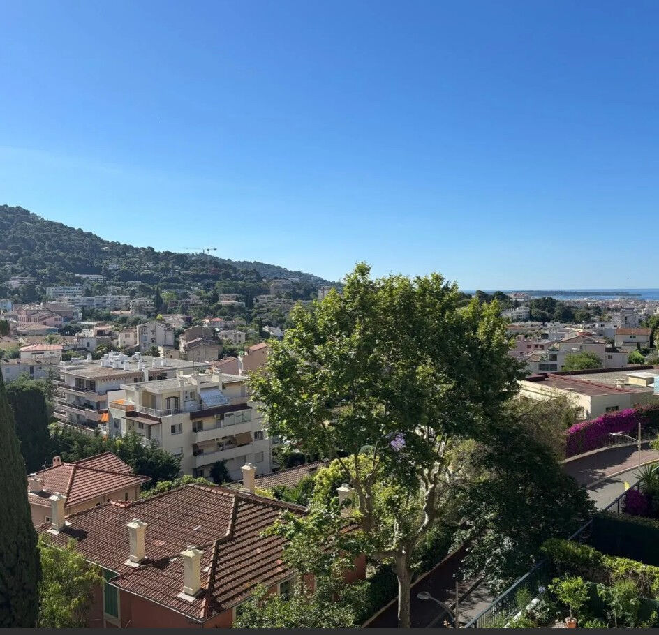 Appartement LE CANNET (06110) 3 pi&egrave;ces 83.00 m&sup2;