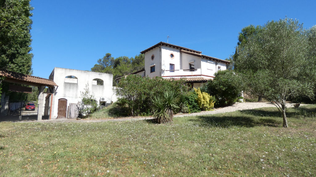 Maison CARCASSONNE (11000) 10 pièces 285.00 m²
