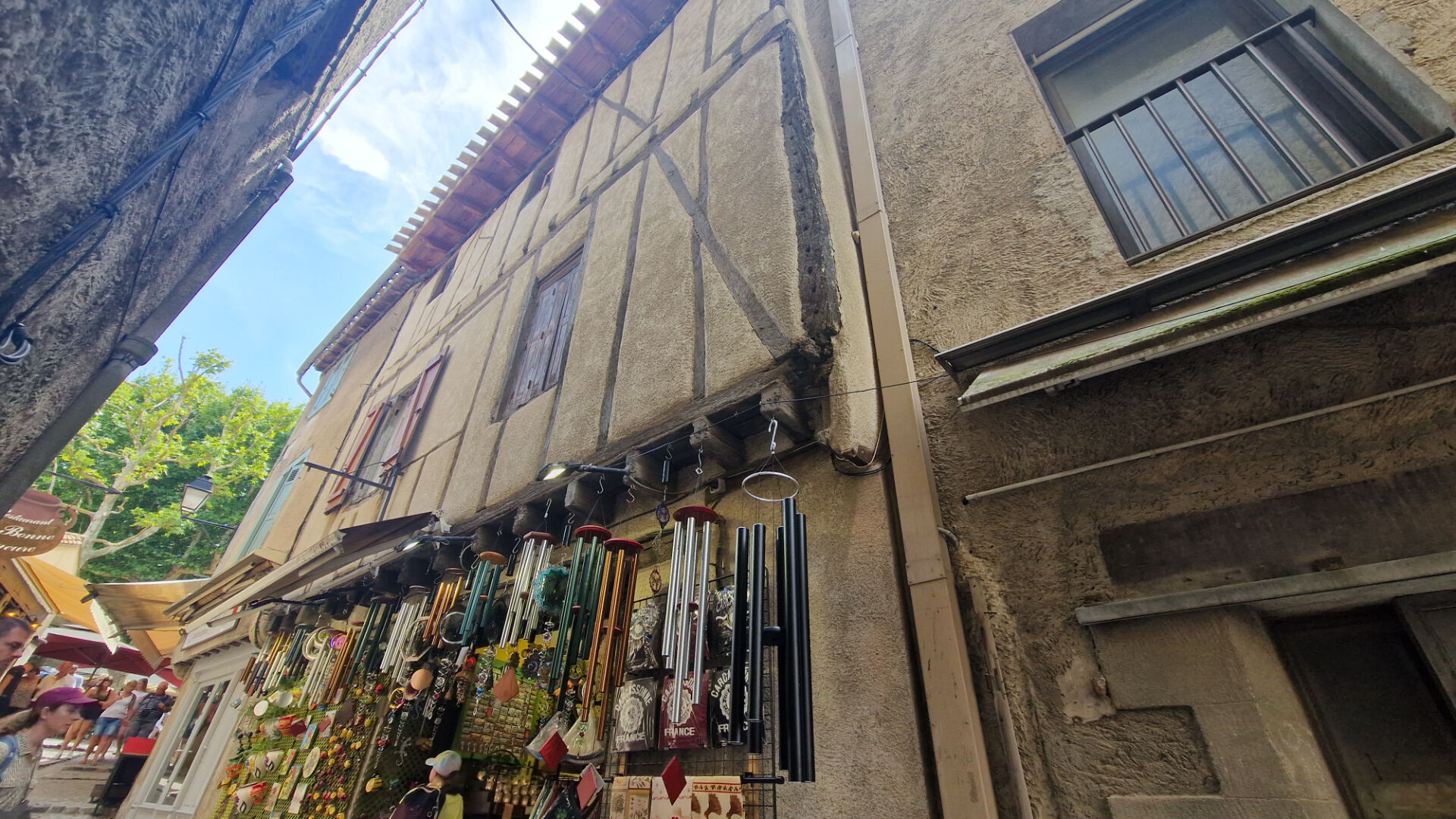 Immeuble CARCASSONNE (11000) 3 pièces 64.00 m²
