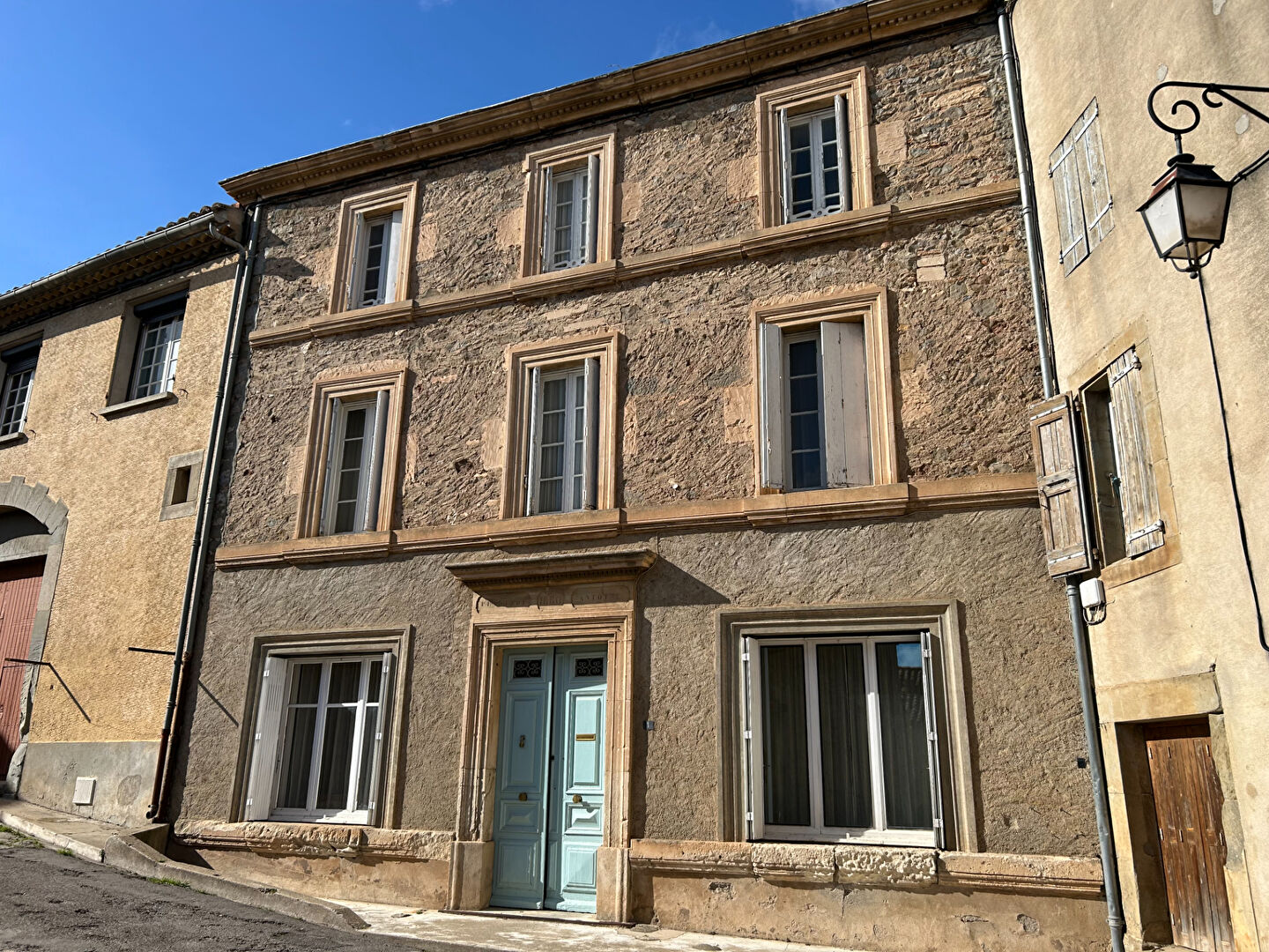 Maison CARCASSONNE (11000) 8 pièces 191.00 m²