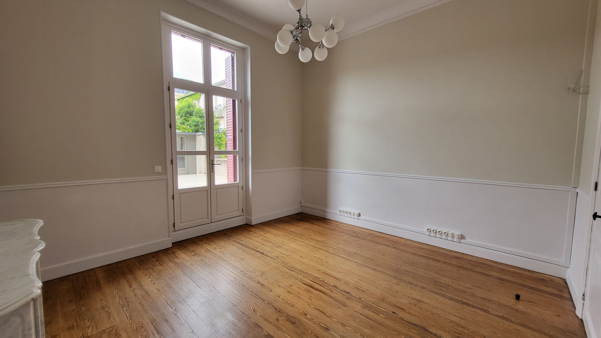 Bureaux CARCASSONNE (11000) 14.00 m&sup2;