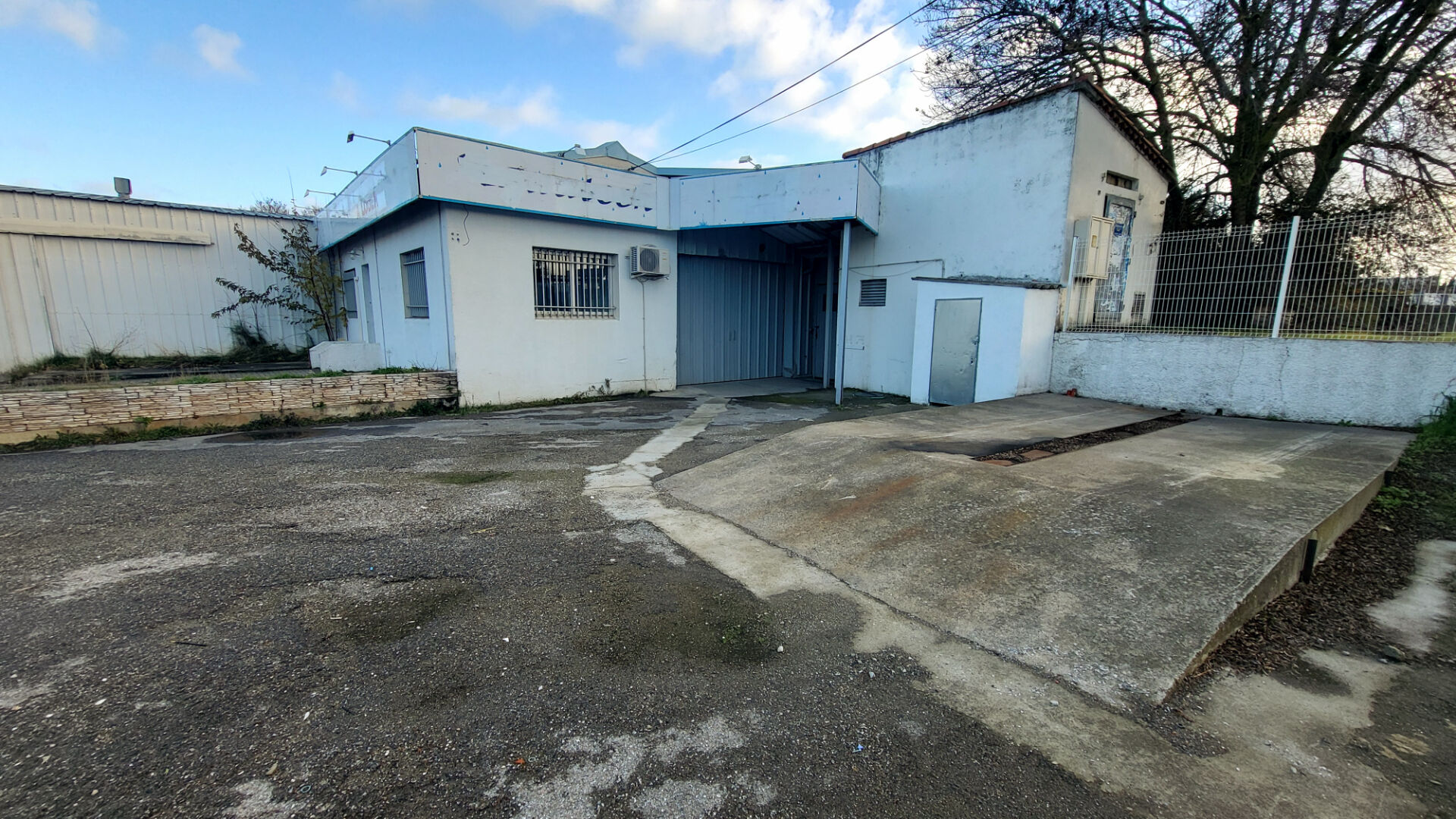 Local commercial CARCASSONNE (11000) 195.00 m²