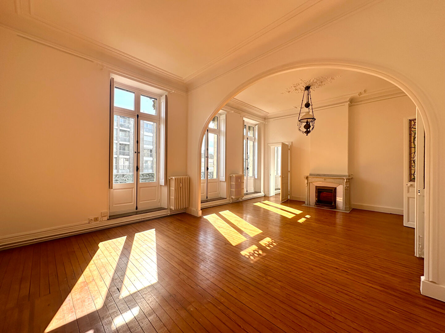 Appartement CARCASSONNE (11000) 5 pièces 201.53 m²