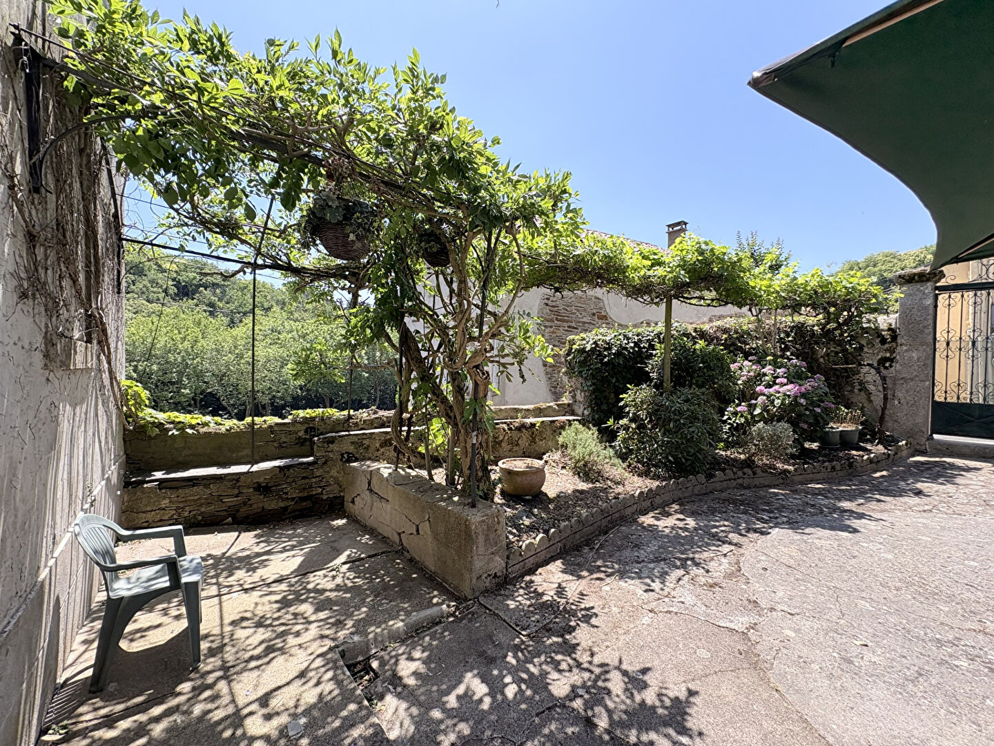 Maison CUXAC CABARDES (11390) 8 pièces 198.00 m²