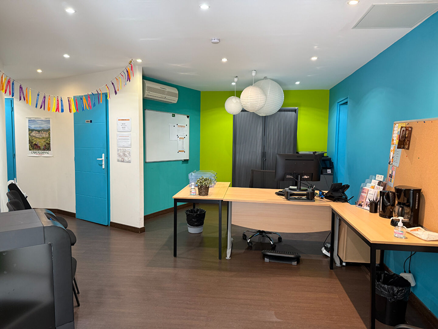 Bureaux CARCASSONNE (11000) 4 pièces 90.00 m²
