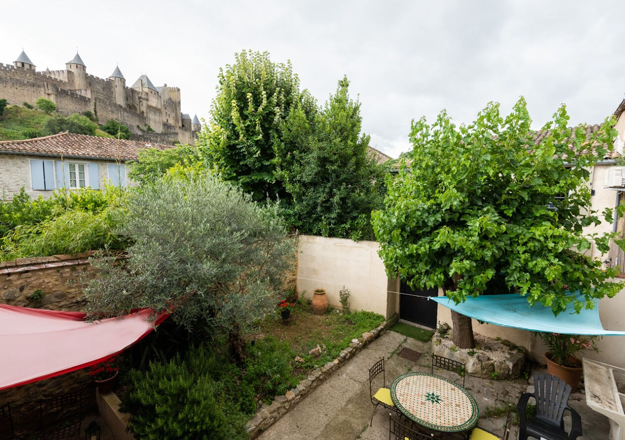 Immeuble CARCASSONNE (11000) 14 pièces 251.00 m²