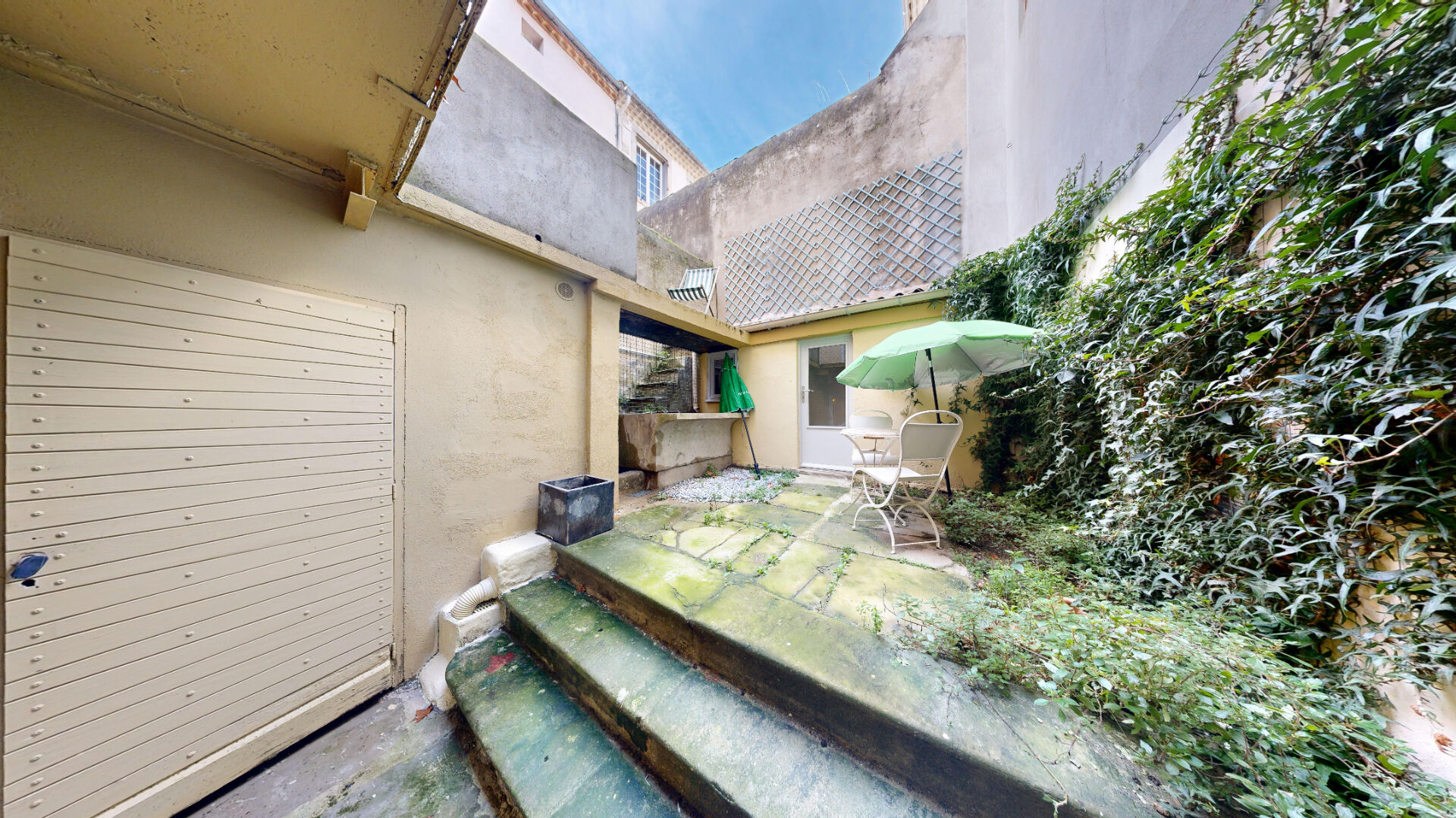 Immeuble CARCASSONNE (11000) 10 pi&egrave;ces 224.65 m&sup2;