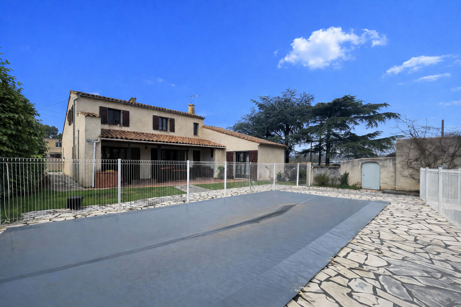 Maison TREBES (11800) 8 pi&egrave;ces 195.00 m&sup2;
