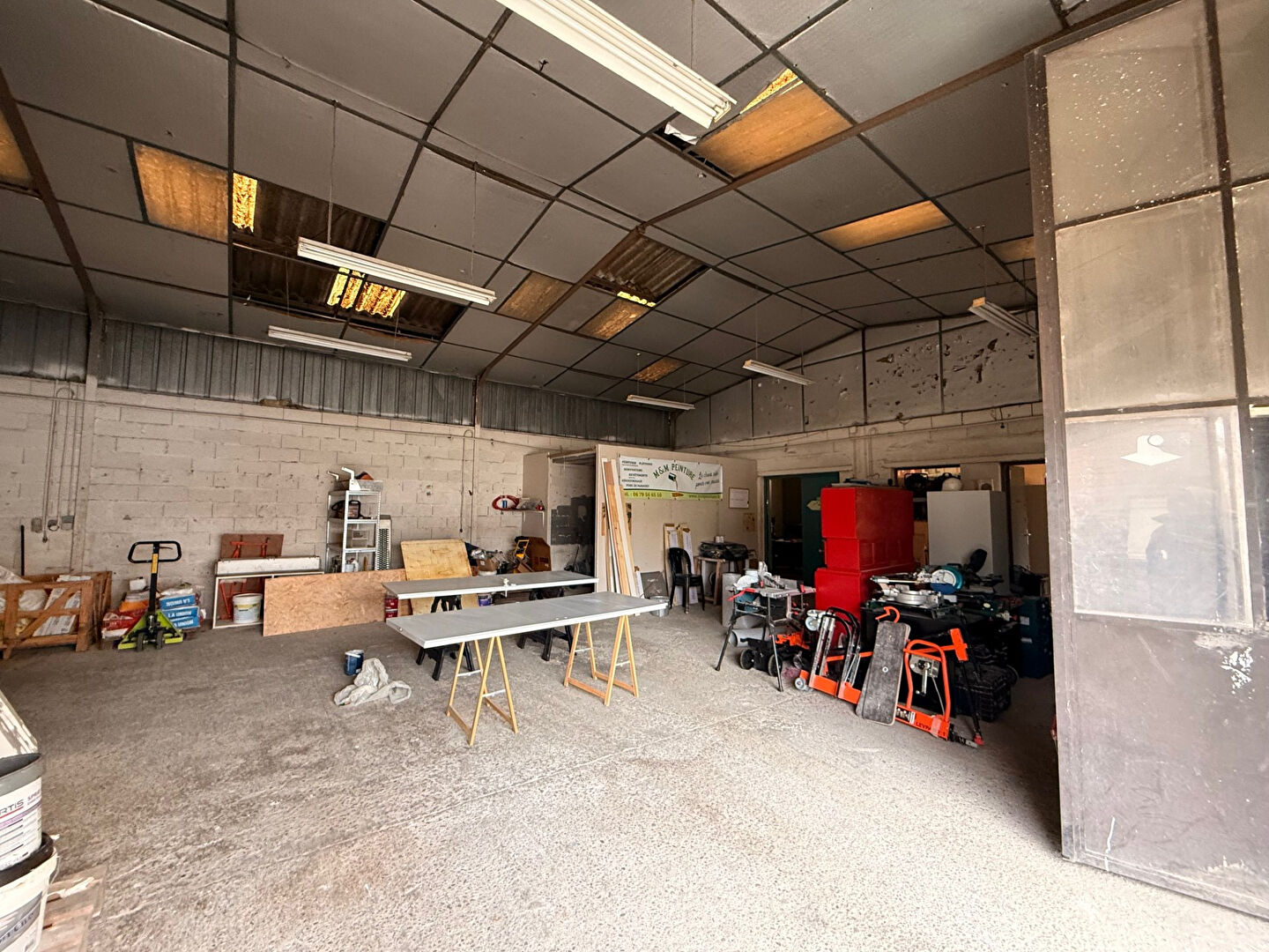 Entrep&ocirc;t / Local industriel CARCASSONNE (11000) 250.00 m&sup2;