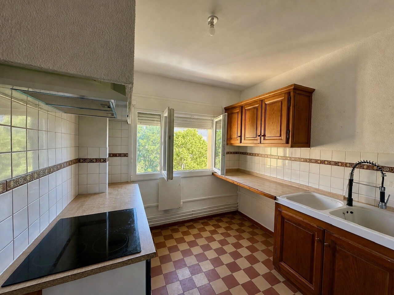 Appartement CARCASSONNE (11000) 3 pi&egrave;ces 57.99 m&sup2;