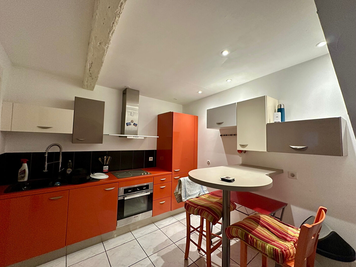 Maison VERZEILLE (11250) 2 pièces 55.30 m²