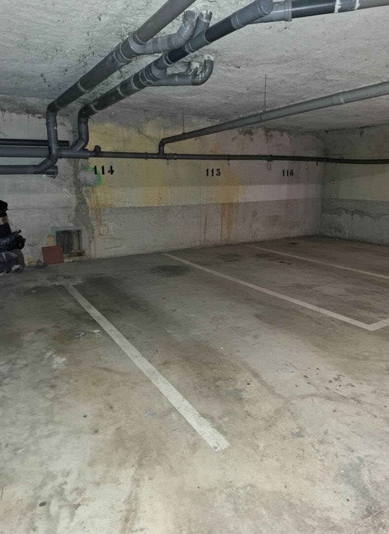Parking / box LIMEIL BREVANNES (94450)