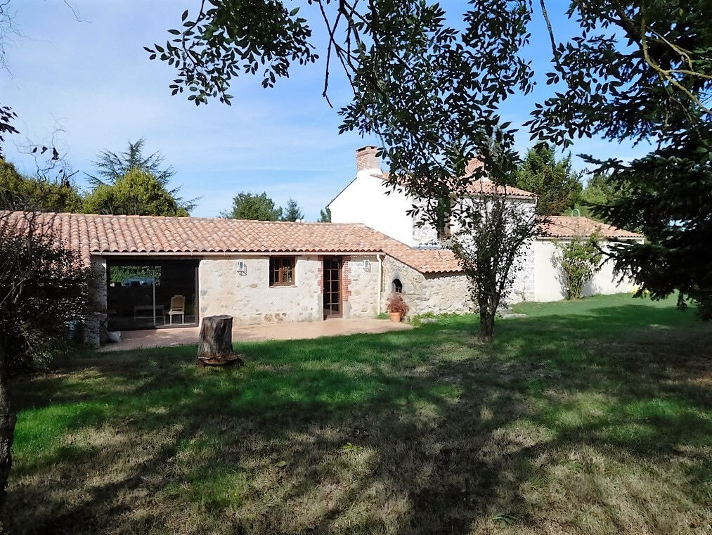 Maison SAINT AVAUGOURD DES LANDES (85540) 6 pièces 174.00 m²
