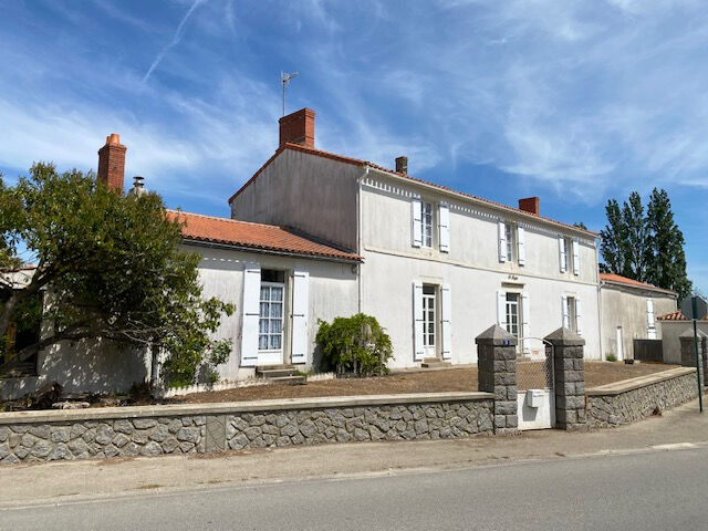 Maison ANGLES (85750) 9 pièces 250.00 m²