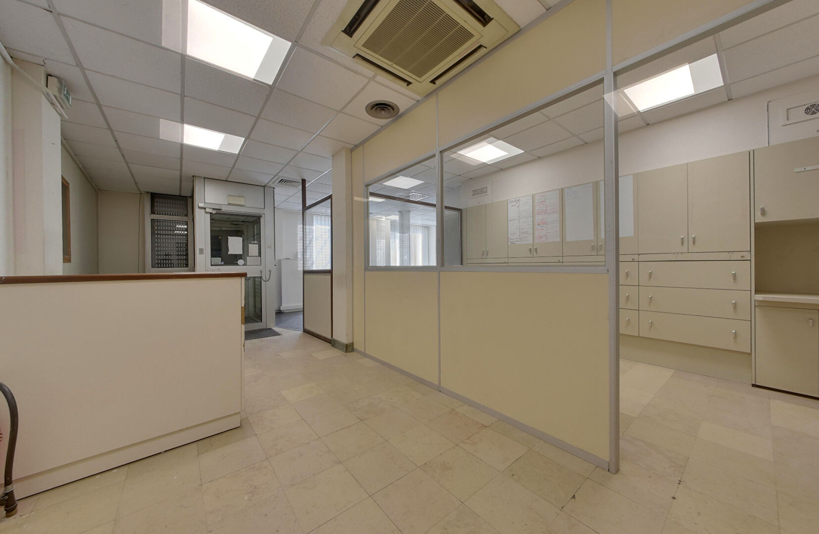 Local commercial BAGNOLET (93170) 160.25 m²