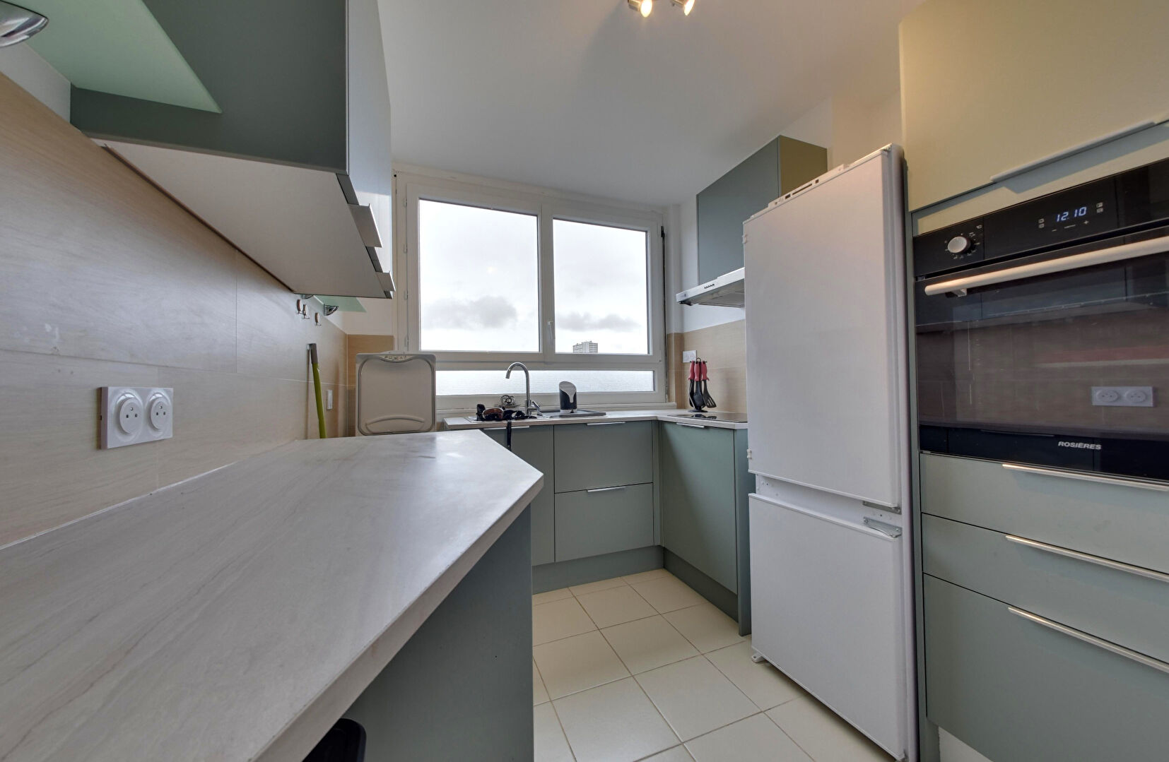 Appartement FONTENAY SOUS BOIS (94120) 2 pi&egrave;ces 48.18 m&sup2;