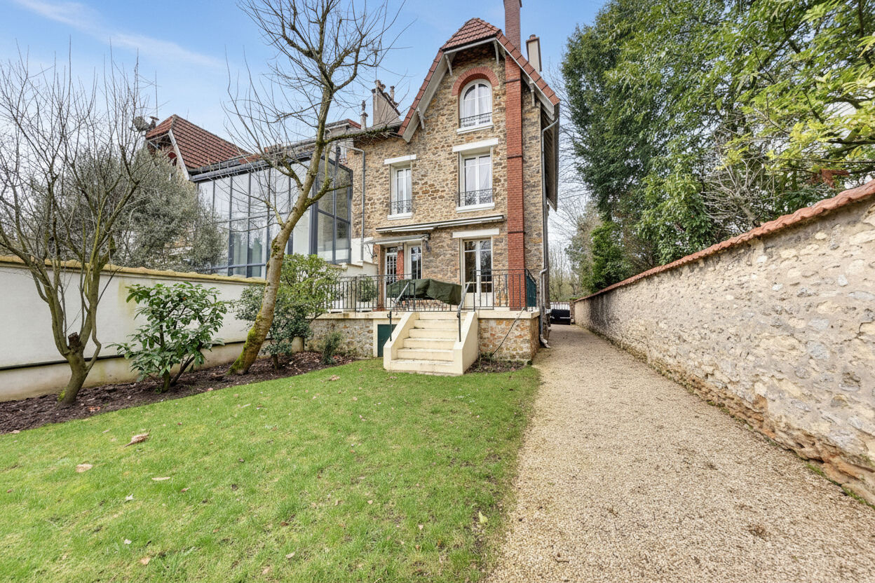 Demeure de Prestige NOGENT SUR MARNE (94130) 7 pi&egrave;ces 137.00 m&sup2;