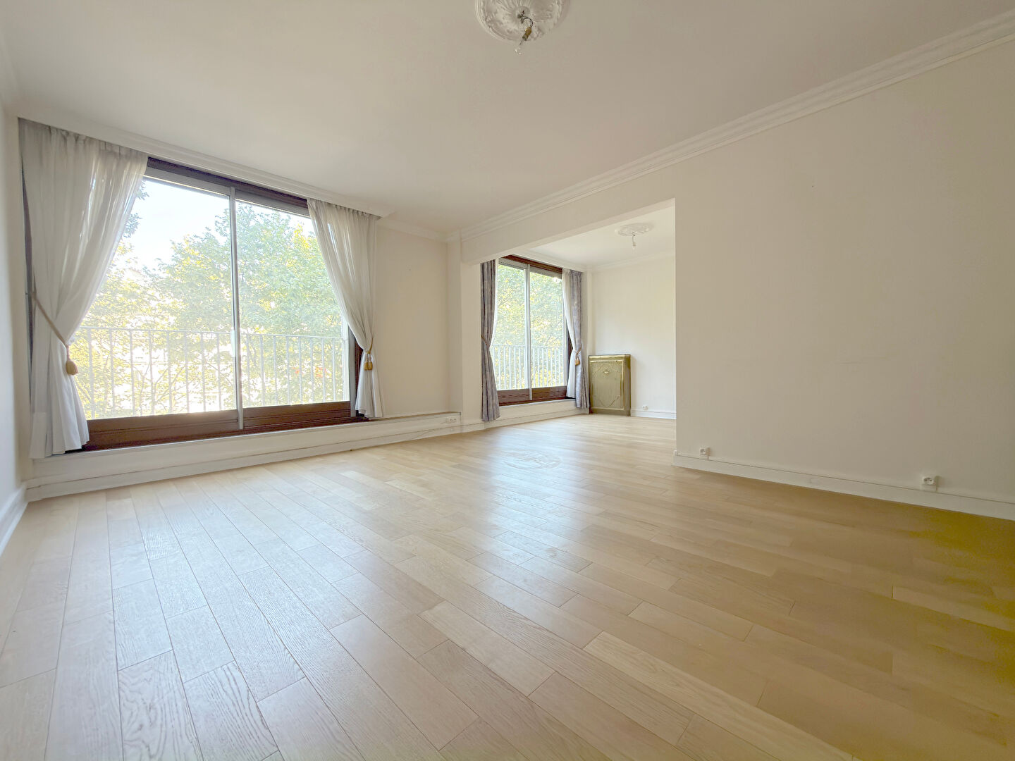 Paris 11 (75) 749 000 € Appartement 4 pièces , 2 chambres 84.31 m² Voir le bien